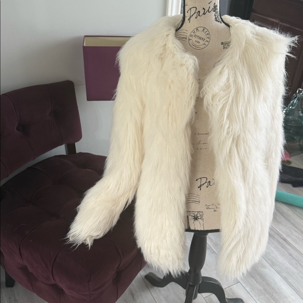 HipVintage Chic natural white Faux Fur Glam Jacket coat